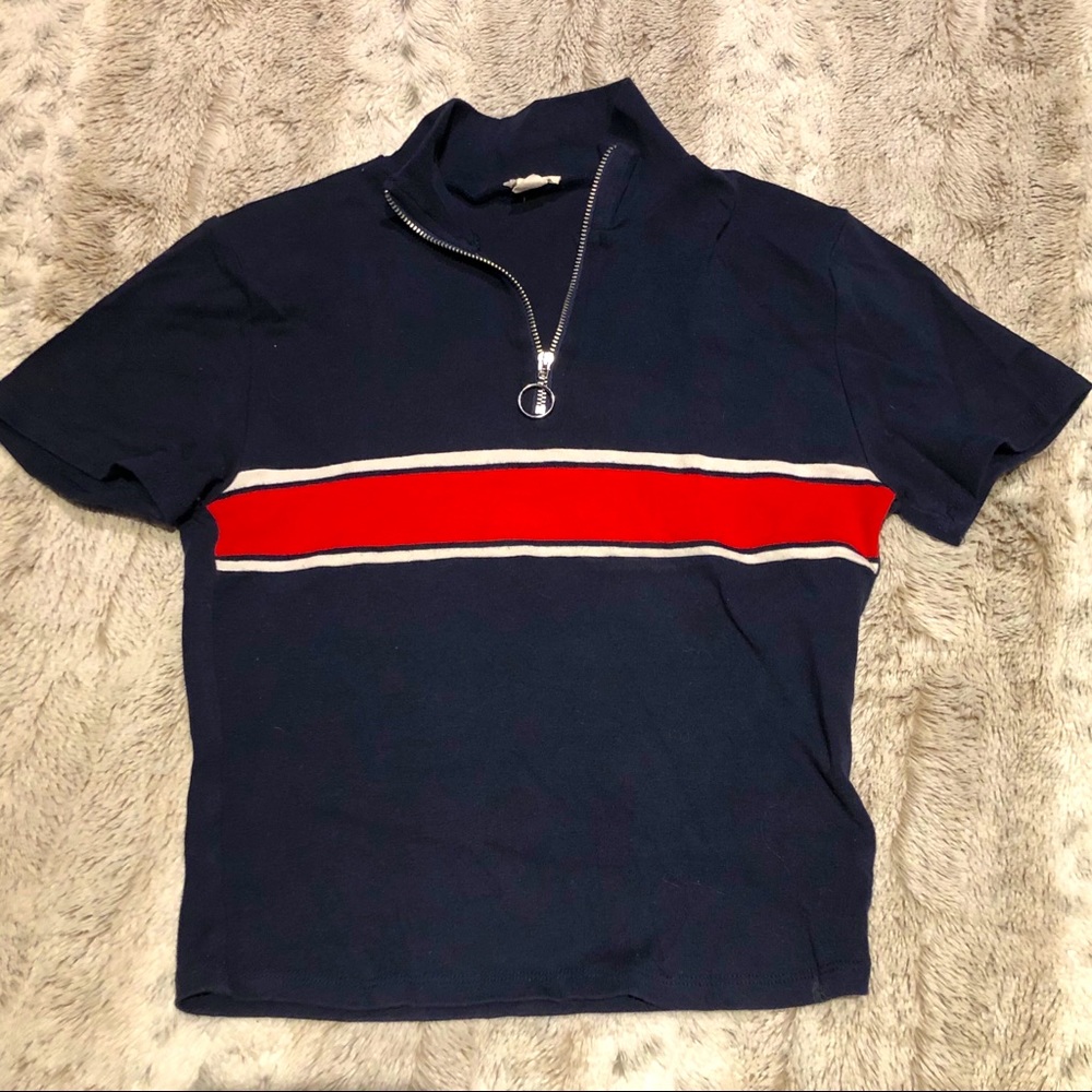 Garage crop T